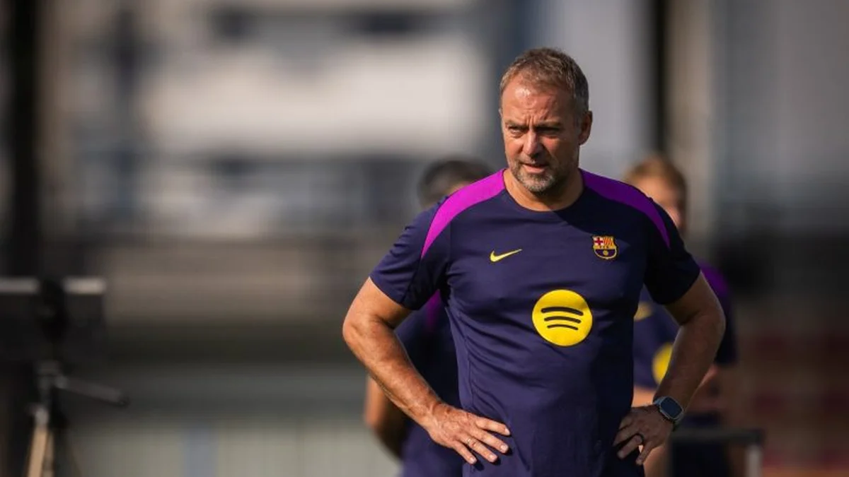 barcelona el clasico focus - Hansi Flick at Barcelona training session