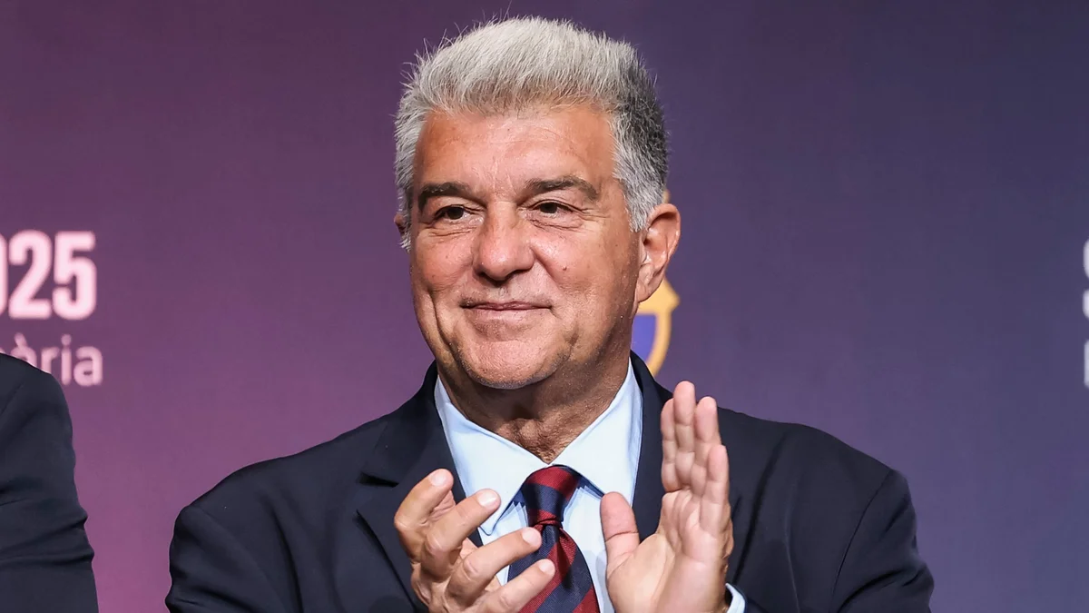 laporta el clasico - Joan Laporta gesturing while speaking