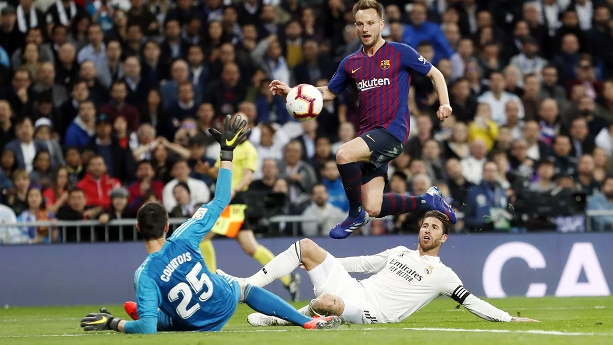 laporta el clasico - Barcelona vs Real Madrid match action