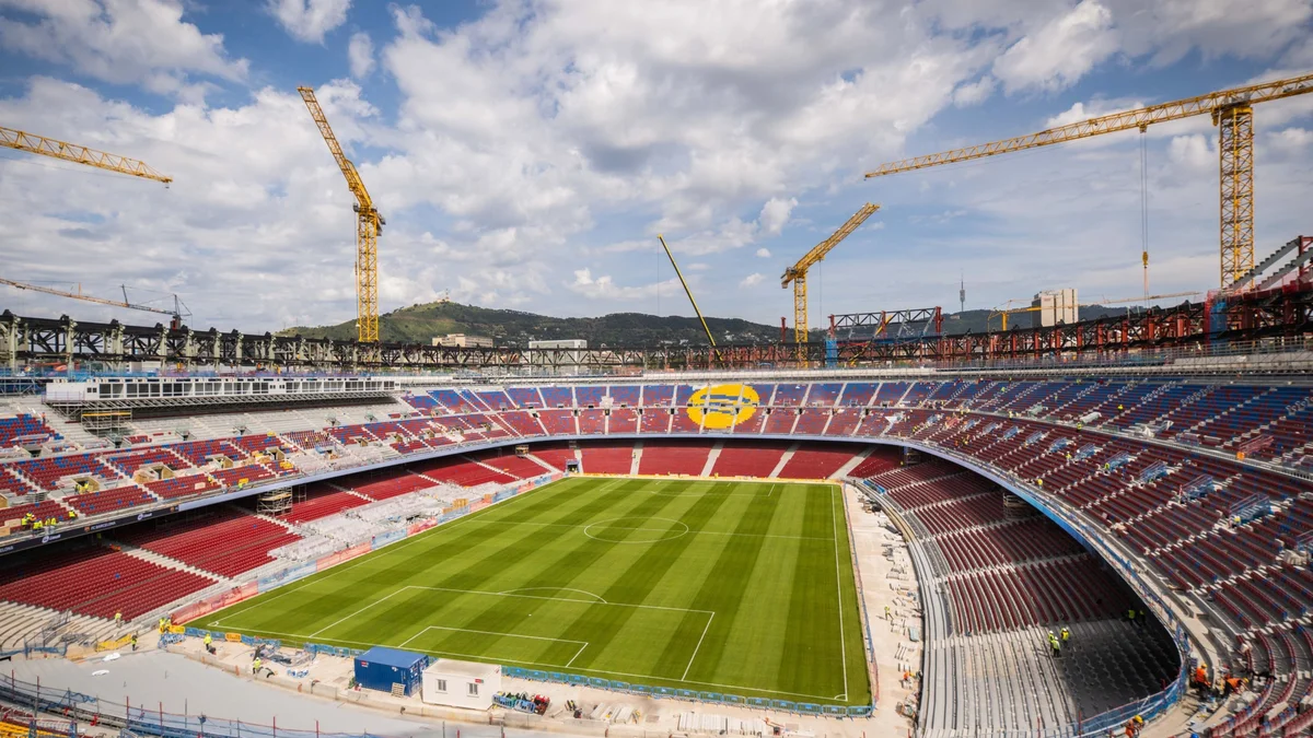 Barcelona staff strike El Clasico