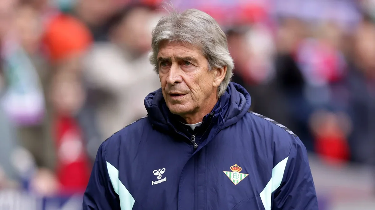 Pellegrini Faces Possible 12-Match Ban After Blast At Referee Following Barcelona Defeat